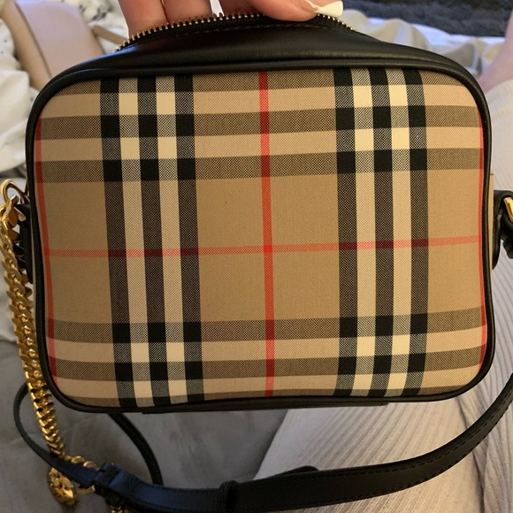 Burberry purse - Picture 2 of 7